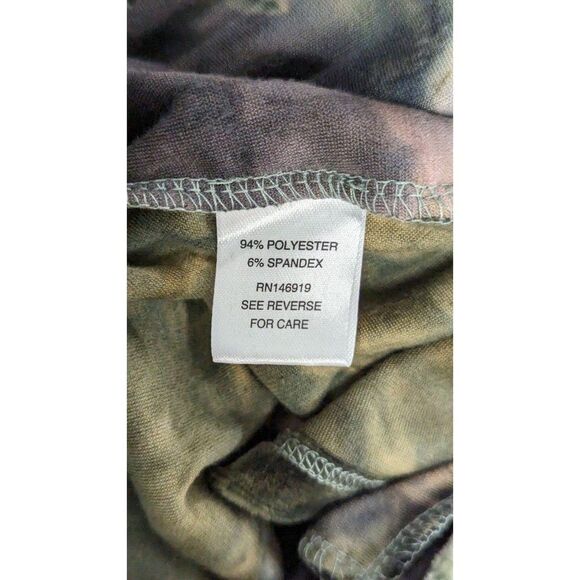 Freshman Girls Size S Green Black Flat Front Tie Dye Elastic Waist  Sweat Shorts - Picture 8 of 9